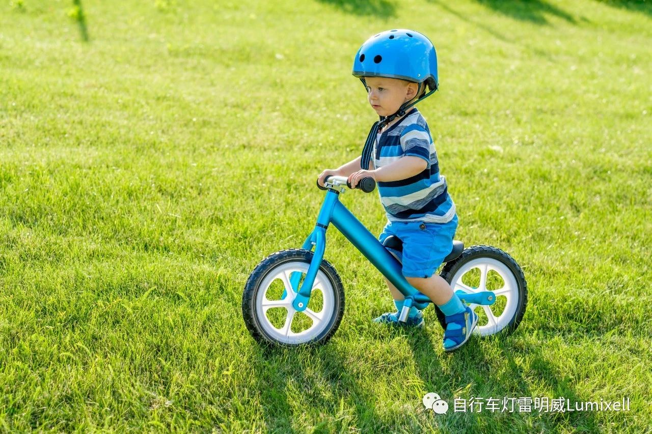 疑惑！自行車的平衡原理到底怎麼來的？！